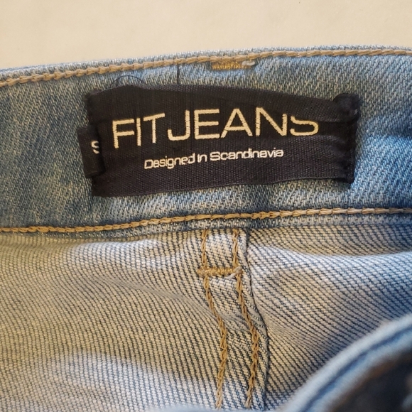 HT Urban Women's Denim Straight Leg Jeans - Picture 2 of 4